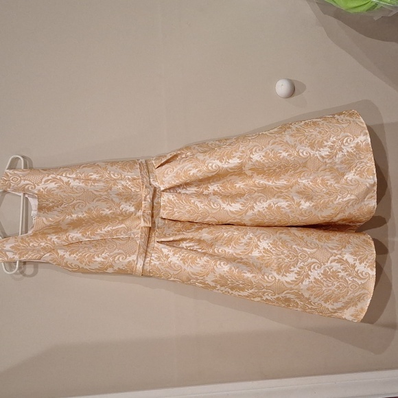 Girl size 16 formal dress - Picture 1 of 4